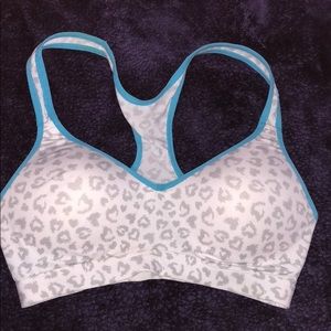 PADDED SPORTS BRA